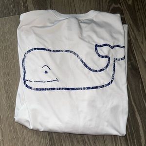 Vineyard vines athletic top